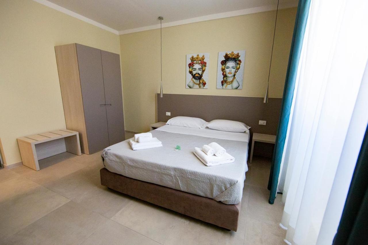 Historico Loft & Rooms Palazzo Adragna XIX Trapani Rom bilde