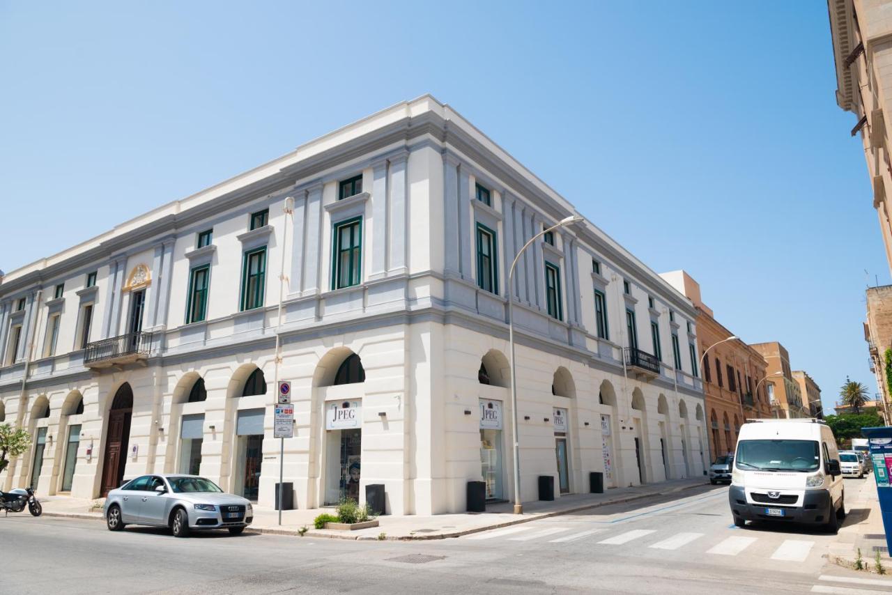 Historico Loft & Rooms Palazzo Adragna XIX Trapani Eksteriør bilde
